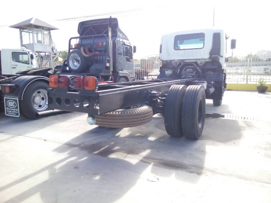 ขายรถ 6 ล้อลากคัทซี รุ่น ISUZU เครื่องยนต์ 240 แรงม้า