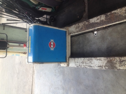 เเฮนด์ลิฟทไฟฟ้ารับน้ำหนักได้ตันครึ่ง ของเก่าญี่ปุ่นสภาพพร้อมใช้มีที่ชาตไฟครบ