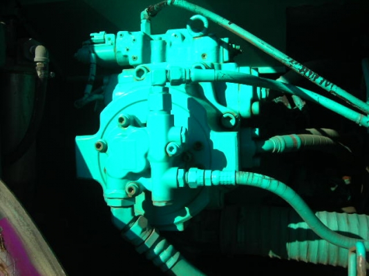 Kobelco SK200LC-3 บูมยาว 15 เมตร สภาพสวยมาก ถึงไทยเร็ว ๆ นี้ครับ ไม่แพงครับ