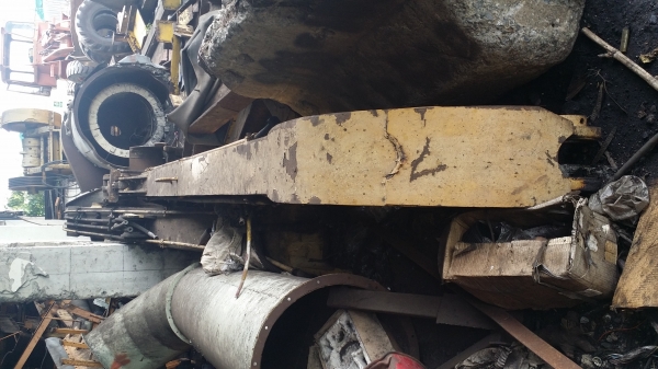 ขายด่วน บูมยาวKOMATSU PC200-5-6-7-8 ขายด่วน บูมยาวKOMATSU PC200-5-6-7-8