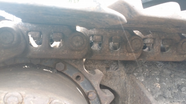 ขายด่วน KOMATSU PC200-5ตัวเดินจีบ ขายตามสภาพ เอกสารเล่มทะเบียน