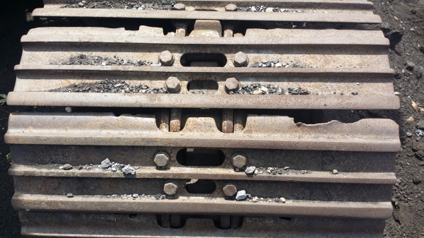 ขายด่วน KOMATSU PC200-5ตัวเดินจีบ ขายตามสภาพ เอกสารเล่มทะเบียน