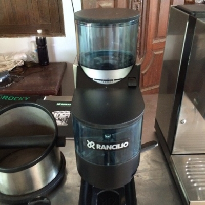 เครื่องชงกาแฟRANCILIO  Silvia+เครื่องบดRANCILIO  Rocky พร้อมอุปกรณ์