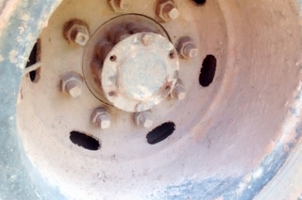 ISUZU TX 145 HP 6BB1 รถหัวยาว 10 ล้อเพลาเดียว เทรลเลอร์ท้ายลาดขึ้นรถแบ็คโฮร PC 120-150 ได้เลยครับ เครื่องยนต์แรงดีมากครับ ภายในเก๋งคอนโซลครบพร้อม พวงมาลัยธรรมดา ช่วงล่างเพลาเดียวเดิมๆสภาพดีพร้อมใช้งาน เอกสารสัญญาซื้อขาย ไม่มีทะเบียนนะครับขายตามสภาพ ราคาต่