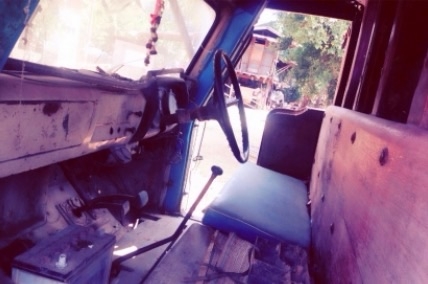 ISUZU TX 145 HP 6BB1 รถหัวยาว 10 ล้อเพลาเดียว เทรลเลอร์ท้ายลาดขึ้นรถแบ็คโฮร PC 120-150 ได้เลยครับ เครื่องยนต์แรงดีมากครับ ภายในเก๋งคอนโซลครบพร้อม พวงมาลัยธรรมดา ช่วงล่างเพลาเดียวเดิมๆสภาพดีพร้อมใช้งาน เอกสารสัญญาซื้อขาย ไม่มีทะเบียนนะครับขายตามสภาพ ราคาต่