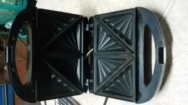 เครื่องทำแซนวิซ