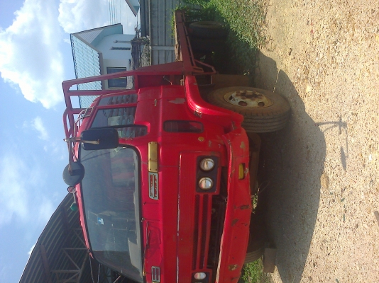 รถเทเลอร์พร้อมใช้งาน อีซูซุFBR บรรทุก แม๊คโครPC120 ได้