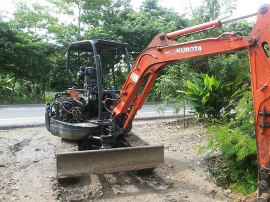 รถแบคโฮ คูโบต้า20แรง ติดต่อ 080-1405528