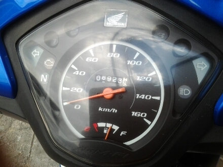 เวฟ110iตาทเท้าปี55