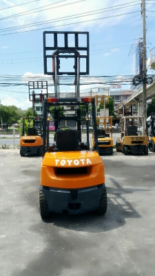 TOYOTA 7FD30 ขนาด3ตัน เสาสูง3เมตร เกียร์ออร์โต้ เครื่องยนต์ดีเซล2Z ยางตันใหม่4เส้น รับประกันเครื่องเกียร์3เดือน ราคาต่อรองได้0816161541