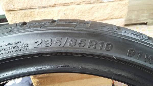 ขายยาง ขอบ 19 ทั้งหมด 5 เส้น 5000 บาท