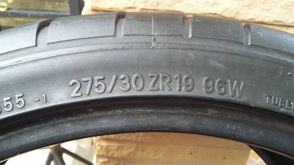 ขายยาง ขอบ 19 ทั้งหมด 5 เส้น 5000 บาท