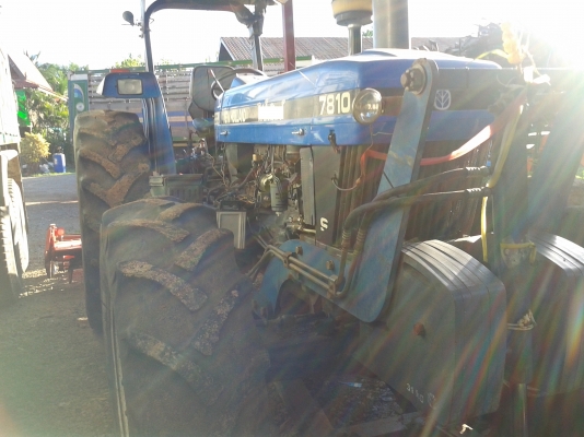 ขาย 7810 สองเพลาพร้อมอุปกรณ์ ดันหน้า หางไถรถบ้านสวย