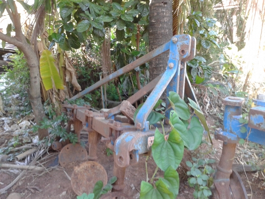 ขาย 7810 สองเพลาพร้อมอุปกรณ์ ดันหน้า หางไถรถบ้านสวย