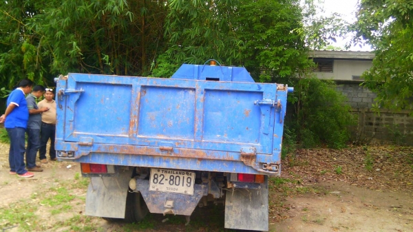 หกล้อ อีซูซุ NKR100แรง ดั้ม3คิว สภาพดีสวยเดิม พรัอมใช้งาน ทะเบียนพรัอมโอน