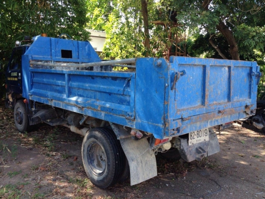 หกล้อ อีซูซุ NKR100แรง ดั้ม3คิว สภาพดีสวยเดิม พรัอมใช้งาน ทะเบียนพรัอมโอน