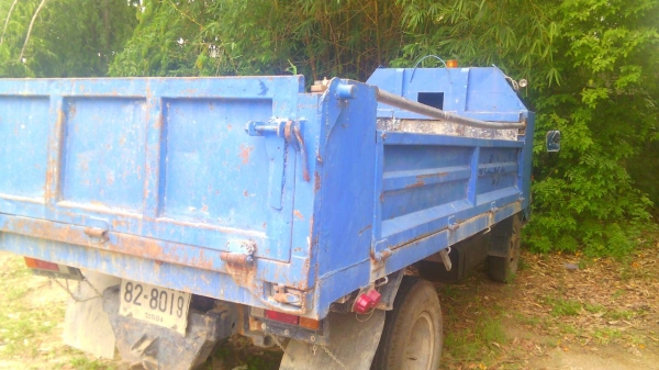 หกล้อ อีซูซุ NKR100แรง ดั้ม3คิว สภาพดีสวยเดิม พรัอมใช้งาน ทะเบียนพรัอมโอน