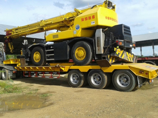 บริการรถรับจ้างขนส่งวัสดุ สิ่งของและเครื่องจักรโดยรถเทลเลอร์