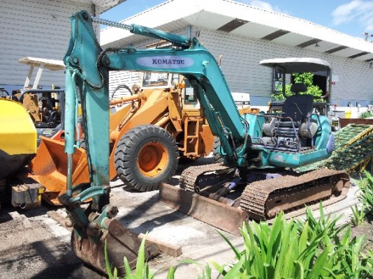 PC40-7 # 19540 : รถขุด โคมัสสุ นำเข้าจากญี่ปุ่น โทร.กุ้ง:0813062283