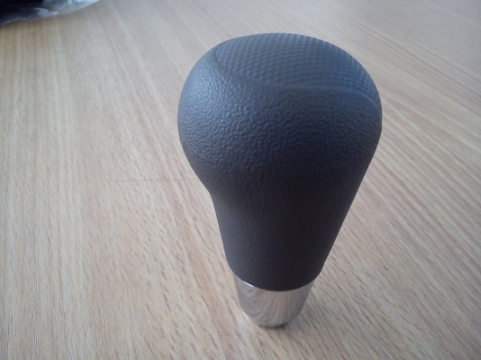 หัวเกียร์ออโต้ TOYOTA ตัวนอก เกลียวเล็ก 8มิล