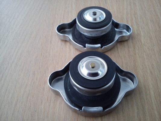 ฝาหม้อน้ำ PITWORK ขนาด 0.9 บาร์ จุกใหญ่ ฝาหม้อน้ำ PITWORK ขนาด 0.9 บาร์ จุกใหญ่