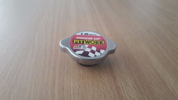 ฝาหม้อน้ำ PITWORK ขนาด 0.9 บาร์ จุกใหญ่ ฝาหม้อน้ำ PITWORK ขนาด 0.9 บาร์ จุกใหญ่