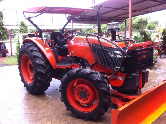 ขายรถไถ Kubota M7040 (4WD) พร้อมดันหน้า+ผานบุกเบิกช้างDP263J รถสวย พร้อมใช้งานครับ ขายรถไถ Kubota M7040 (4WD) พร้อมดันหน้า+ผานบุกเบิกช้างDP263J รถสวย พร้อมใช้งานครับ