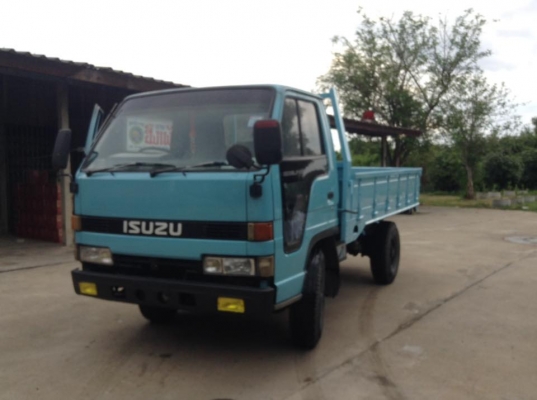 ขายรถอีซูซูnkr4ล้อรถบ้านรถห้างยกหัวใด้ เกียรสั้น