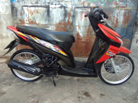 Honda Click ทะเบียนสวย เลข 7 ตัวเดียว รถแต่งสวยๆเครื่องเดิม ถูกๆครับ