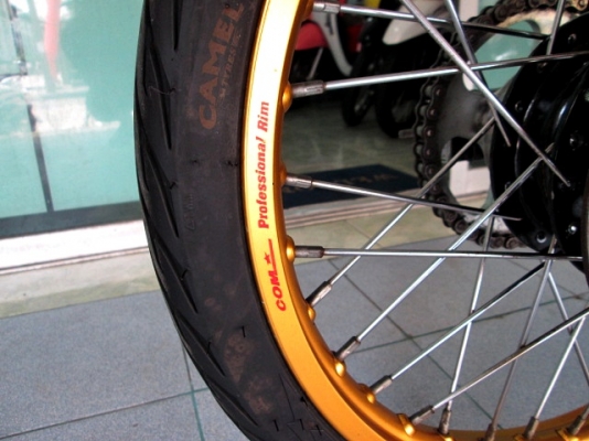 sonic สีขาว สต๊าทมือ รถเดือน พฤษภาคม ปี 50 รุ่นสุดท้าย เครื่องดำ โช๊คดำ ไมล์ 3 หมื่นโล คลัชไม่หอน เครื่องดี สีสวย ฟรีโอน+ต่อภาษี