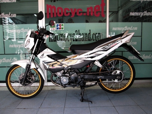 sonic สีขาว สต๊าทมือ รถเดือน พฤษภาคม ปี 50 รุ่นสุดท้าย เครื่องดำ โช๊คดำ ไมล์ 3 หมื่นโล คลัชไม่หอน เครื่องดี สีสวย ฟรีโอน+ต่อภาษี