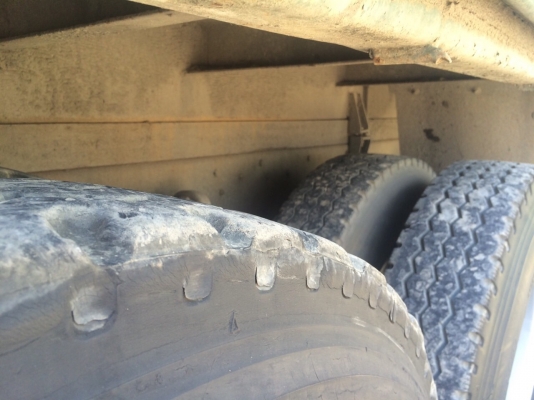 ขาย ISUZU ROCKY 10ล้อ 1 เพลา  FVM32 195 แรง ปี 37 หัวคัซซี