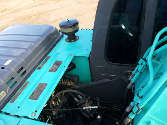 KOBELCO  SK200-8  YN12  SUPER-X