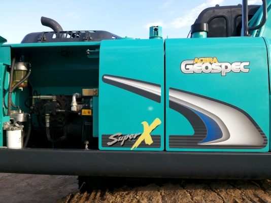 KOBELCO  SK200-8  YN12  SUPER-X