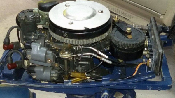 ขายด่วน เครื่องเรือ ยามาฮ่า 7 แรงพร้อมถังน้ำมัน16500