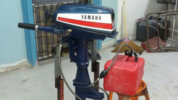 ขายด่วน เครื่องเรือ ยามาฮ่า 7 แรงพร้อมถังน้ำมัน16500