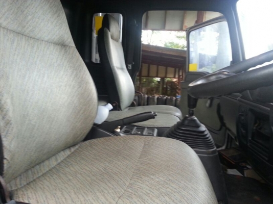 รถอีซูซุ 10 ล้อ หลังถนน FVM 195 แรงม้า. ปี 40 สนใจติดต่อ 081 - 6079515 รถอีซูซุ 10 ล้อ หลังถนน FVM 195 แรงม้า. ปี 40 สนใจติดต่อ 081 - 6079515