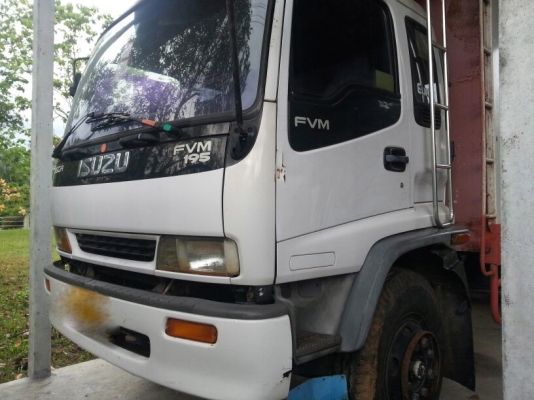 รถอีซูซุ 10 ล้อ หลังถนน FVM 195 แรงม้า. ปี 40 สนใจติดต่อ 081 - 6079515 รถอีซูซุ 10 ล้อ หลังถนน FVM 195 แรงม้า. ปี 40 สนใจติดต่อ 081 - 6079515