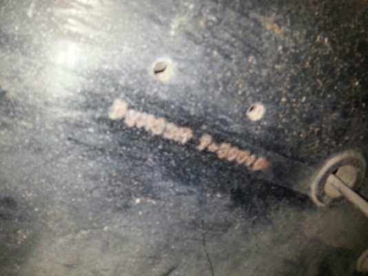 รถอีซูซุ 10 ล้อ หลังถนน FVM 195 แรงม้า. ปี 40 สนใจติดต่อ 081 - 6079515 รถอีซูซุ 10 ล้อ หลังถนน FVM 195 แรงม้า. ปี 40 สนใจติดต่อ 081 - 6079515