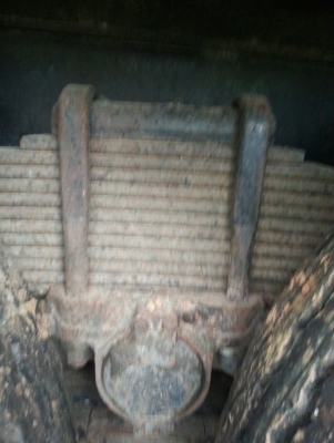 รถอีซูซุ 10 ล้อ หลังถนน FVM 195 แรงม้า. ปี 40 สนใจติดต่อ 081 - 6079515 รถอีซูซุ 10 ล้อ หลังถนน FVM 195 แรงม้า. ปี 40 สนใจติดต่อ 081 - 6079515