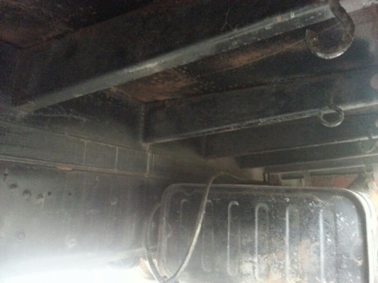 รถอีซูซุ 10 ล้อ หลังถนน FVM 195 แรงม้า. ปี 40 สนใจติดต่อ 081 - 6079515 รถอีซูซุ 10 ล้อ หลังถนน FVM 195 แรงม้า. ปี 40 สนใจติดต่อ 081 - 6079515