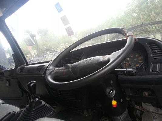 รถอีซูซุ 10 ล้อ หลังถนน FVM 195 แรงม้า. ปี 40 สนใจติดต่อ 081 - 6079515 รถอีซูซุ 10 ล้อ หลังถนน FVM 195 แรงม้า. ปี 40 สนใจติดต่อ 081 - 6079515