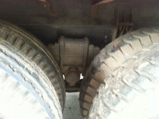 รถอีซูซุ 10 ล้อ หลังถนน FVM 195 แรงม้า. ปี 40 สนใจติดต่อ 081 - 6079515 รถอีซูซุ 10 ล้อ หลังถนน FVM 195 แรงม้า. ปี 40 สนใจติดต่อ 081 - 6079515