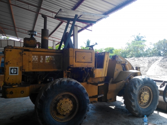 รถตัก CAT 920 สภาพเดิมใช้งานได้ตามปกติ เอวอ่อน ยังไม่ต่อแขน