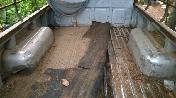 ขายรถกระบะตอนเดียว ISUZU TFR 87 ปี 35 เครื่องดี คัสซีมีผุด้านซ้าย กระบะสแตนเลส ทะเบียนครบพร้อมโอน