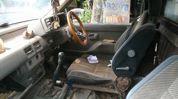 ขายรถกระบะตอนเดียว ISUZU TFR 87 ปี 35 เครื่องดี คัสซีมีผุด้านซ้าย กระบะสแตนเลส ทะเบียนครบพร้อมโอน