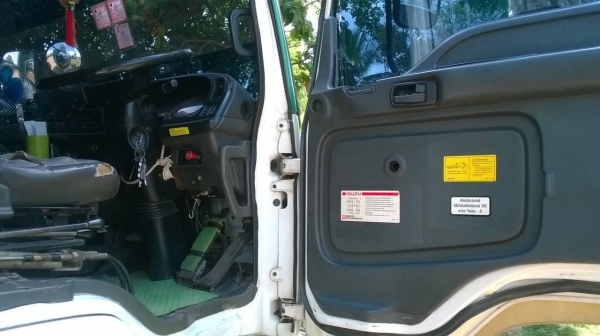 ขาย ISUZU DECA 320 ปี 49 คัสซีสวยตลอดเส้น เครื่องเดิม เกียร์เดิม ลูก 3 คาน 7 เมตร ทะเบียนพร้อมโอนครับ ขาย ISUZU DECA 320 ปี 49 คัสซีสวยตลอดเส้น เครื่องเดิม เกียร์เดิม ลูก 3 คาน 7 เมตร ทะเบียนพร้อมโอนครับ
