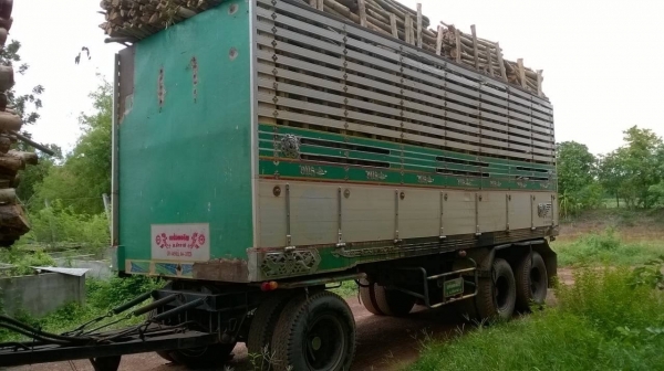 ขาย ISUZU DECA 320 ปี 49 คัสซีสวยตลอดเส้น เครื่องเดิม เกียร์เดิม ลูก 3 คาน 7 เมตร ทะเบียนพร้อมโอนครับ ขาย ISUZU DECA 320 ปี 49 คัสซีสวยตลอดเส้น เครื่องเดิม เกียร์เดิม ลูก 3 คาน 7 เมตร ทะเบียนพร้อมโอนครับ