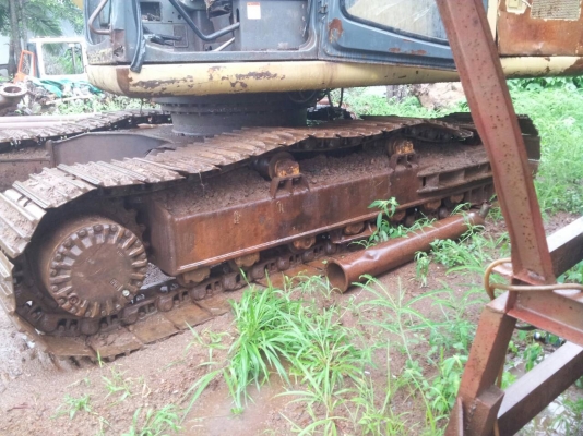 ขาย Komatsu Pc200-6 เหมาๆ 2 คัน ราคา 1,300,000 บาท ขาย Komatsu Pc200-6 เหมาๆ 2 คัน ราคา 1,300,000 บาท