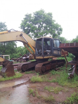 ขาย Komatsu Pc200-6 เหมาๆ 2 คัน ราคา 1,300,000 บาท ขาย Komatsu Pc200-6 เหมาๆ 2 คัน ราคา 1,300,000 บาท
